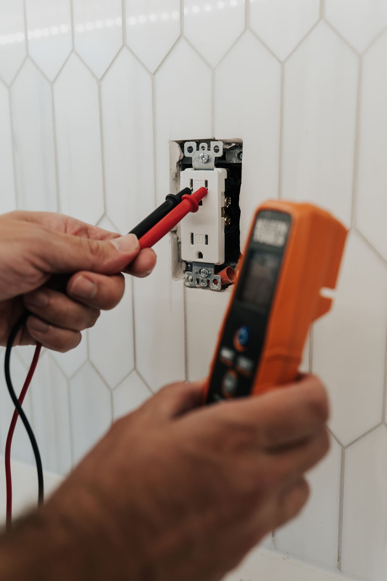 Testing a GFCI kitchen outlet after installation